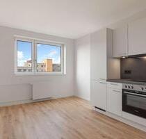 Erstbezug nach Sanierung! Wunderschöne 2-Zimmer Wohnung mit Einbauküche in Marienfelde! - Berlin Tempelhof-Schöneberg