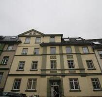 TOP !! 2 Zimmer Wohnung in verkehrsgünstiger Lage mit Einbauküche ab dem 1.12.2025 frei - Plauen Alt Chrieschwitz