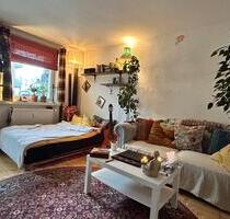 Geräumige 1-Zimmer Wohnung Barmbek Nord für 8 Monate, Only Woman - Hamburg Barmbek-Nord