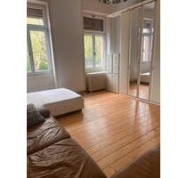 WG Zimmer für Frauen - 670,00 EUR Kaltmiete, ca.  30,00 m² in Frankfurt am Main (PLZ: 65934) Nied