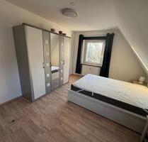 möblierte 2 Zimmer Dachgeschosswohnung. - Haan