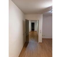 Schöne helle 4 Zimmer Wohnung in Kleinrinderfeld
