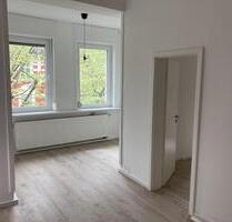 Hell | Renoviert | Stellplatz | WG-geeignet - Frankfurt am Main Unterliederbach