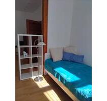 Süd-Zimmer WG-Zimmer frei 2er WG Wohnung ZOB Nähe - Oldenburg Bürgeresch