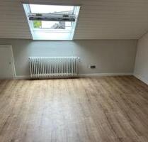 3 Zimmer DG Wohnung - 725,00 EUR Kaltmiete, in Schloß Holte-Stukenbrock (PLZ: 33758)