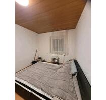 WG Zimmer für Frauen in Zuffenhausen - Stuttgart Luginsland
