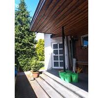 2 Zimmer Wohnung gr.Wohnküche, Bad,WC, Balkon und Souterrainzimme - Köln Mülheim