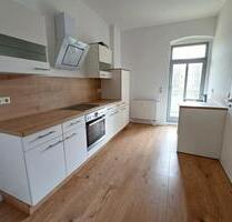 helle 2 Zimmer Wohnung mit EBK und Balkon - Freital