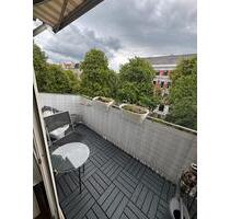 WG. Zimmer mit Balkon Untermiete mobiliert - Hamburg Uhlenhorst