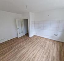Schöne 1 12 Zimmer Wohnung im EG in Düsseldorf (Nur für Rentner)