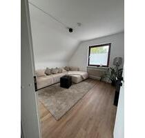 Modernisierte 2,5 Zimmer Wohnung Rosengarten