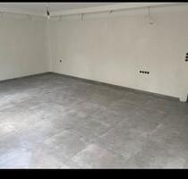 Frisch renovierte 2-3 Zimmer Wohnung in Beindersheim