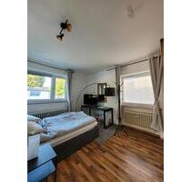 WG-Zimmer für 600 € warm – Voll möbliert, Garten & Top-Lage! - Augsburg Haunstetten-Siebenbrunn