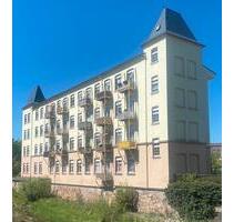 4 Zimmer Wohnung, mit Einbauküche, Balkon und Garage - Crimmitschau