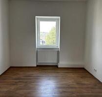 Frisch Sanierte 3 Zimmer Wohnung ab sofort bezugsfrei - Schwelm
