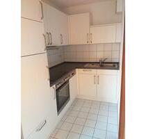 2-Zimmer Wng am Stadtzentrum mit Balkon und EBK, ab 01.05.2053!! - Crimmitschau