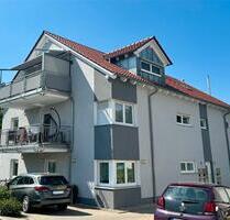 4 - Zimmer Dachgeschoss-Wohnung mit Balkon und gehobener Ausstattung ! - Deggendorf