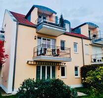 2 Zimmer Wohnung mit 2 Balkonen und Einbauküche in Wettstetten