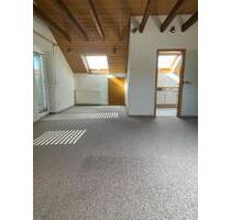 Zu vermieten 3 Zimmer DG-Wohnung in Weissach im Tal