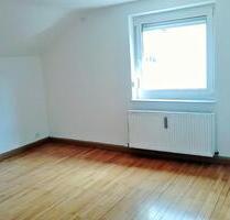 Renovierte 3,5 Zimmer Dachgeschoßwohnung mit Gartennutzung - Amberg
