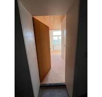 Neu sanierte 2 Zimmer Wohnung im 2. OG - Essen Stadtbezirk IV