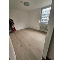 Ab sofort: Zimmer in Maxvorstadt für 750 Euro an Studentin - München Ludwigsvorstadt-Isarvorstadt