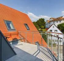 Moderne 3-Zimmer Dachgeschosswohnung direkt am Schloss - Henfenfeld