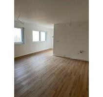 Helle 2 Zimmer Wohnung (Einlieger, Souterrain) - Ehingen (Donau)