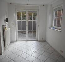 Schöne 2 Zimmer SINGEL Wohnung - 400,00 EUR Kaltmiete, ca.  57,00 m² in Brechen (PLZ: 65611)
