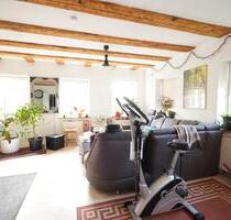 Charmante 3 Zimmer Wohnung in VellbergGroß-Altdorf, Einbauküche, Stellplatz