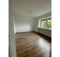 Neu renovierte 3 Zimmer Wohnung mit 3 Balkonen - Ruschberg