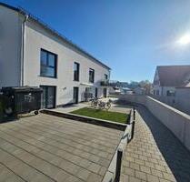 Stylische 4-Zimmer Dachgeschosswohnung mit Balkon & moderner EBK - Illerkirchberg