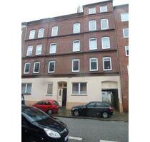 3 Zi Whg WG geeignet Dreiecksplatz, renoviert EBK, Waschtrockner, Badewanne Holzboden - Kiel Blücherplatz