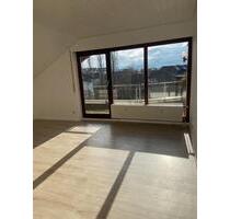 Großzügige 2-Zimmer Dachgeschosswohnung in Winnenden