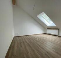 3 Zimmer Wohnung mit Wohnküche zu vermieten - Hof Altstadt