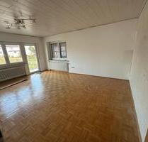 Schöne helle große 3+1 Zimmer Wohnung - Oedheim