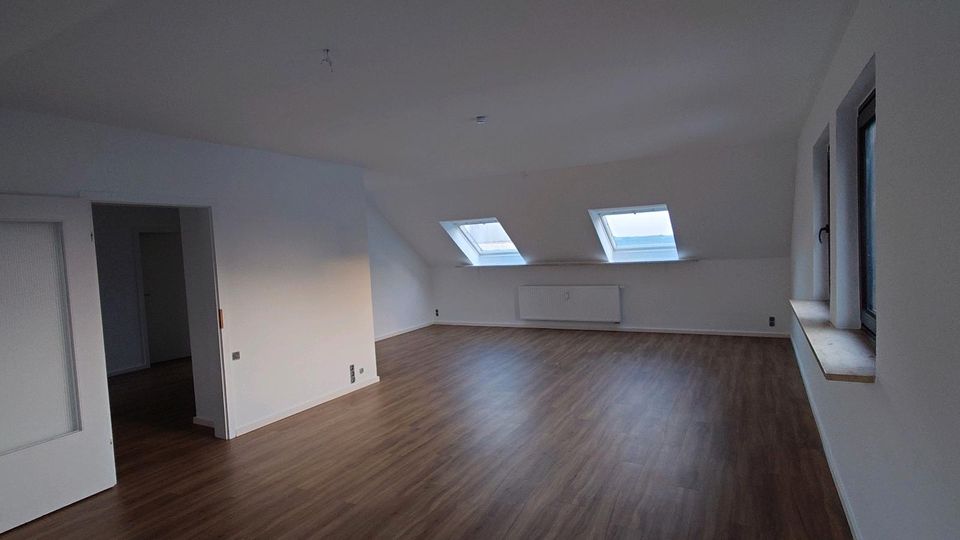 Frisch renovierte 2 Zimmer Wohnung - Wuppertal Gemarkung Nächstebreck