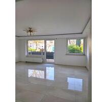 Helle 2 Zimmer Wohnung mit großem Balkon inkl. Stellplatz - Hamburg Sternschanze