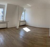 Iserlohn Innenstadt, 2 Zimmer Wohnung, Küche, Bad, Balkon, 66qm