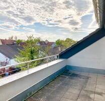 Schöne 2,5 Zimmer Dachgeschosswohnung in Rheinstetten - Ettlingen