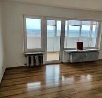 2 Zimmer Wohnung in Erlangen, 65qm, mit Wohnbalkon im 14. OG - Buckenhof