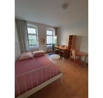 WG Zimmer Untermiete in Berlin - 650,00 EUR Kaltmiete, ca.  25,00 m² in Berlin (PLZ: 10825) Tempelhof-Schöneberg
