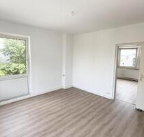 Sehr helle 2 Zimmer Wohnung, 55 m² modernisiert mit Einbauküche - Solingen Burg