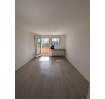3-Zimmer Wohnung mit Balkon - 360,00 EUR Kaltmiete, ca.  62,27 m² in Treuen (PLZ: 08233)