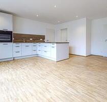 Erstbezug KFW70 3-Zimmer OG mit Balkon, EBK, Stpl & Keller - Sasbach