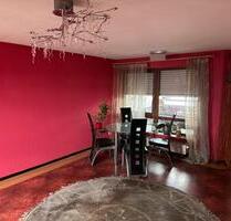 2 Zimmer Wohnung Metzingen Zentral Outletcity mit Küche kompl Möbliert TG