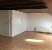 Karlstein 3 Zimmer DG mit Weitblick – zentral & ruhig gelegen - Karlstein am Main