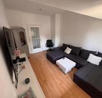 Schnuckelige 3,5 Zimmer Dachgeschosswohnung mit Einbauküche und Gemeinschaftsgarten in Hürth!