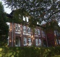 Größen-variable, WG geeignete DG-Whg. in reizvoller Naturlage! - Mohrkirch
