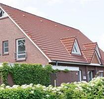 Drei-Zimmer Obergeschosswohnung mit sonnigem Balkon mitten in Aurich!